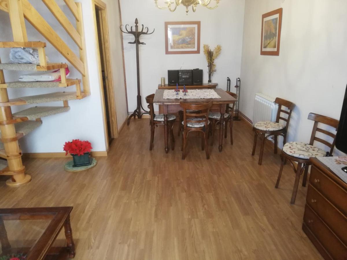 Pequeno Adosado De Montana Con Terraza Villa Villanova Eksteriør bilde